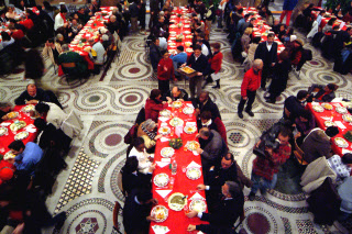 Repas de Noël des pauvres à Rome