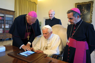 tweet de Benoît XVI