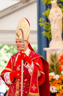 Ordinations à Ecône
