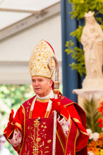 Ordinations à Ecône