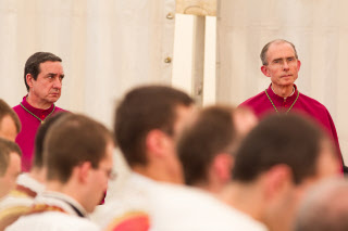 Ordinations à Ecône