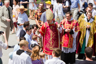 Ordinations à Ecône