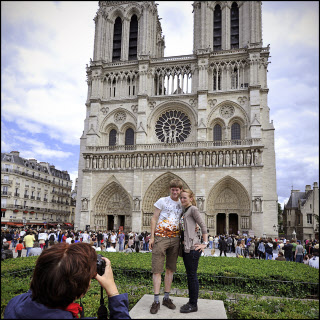 Parvis de Notre Dame de Paris