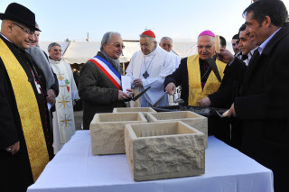 Pose de la 1ère pierre de Saint Jean Apôtre