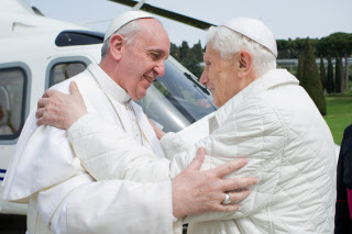 Le pape François et Benioït XVI