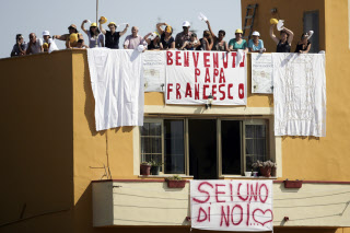 Lampedusa, premier voyage de François