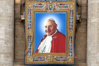 Portrait géant du pape Jean XXIII
