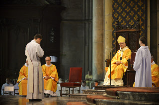 Ordination presbytérale d'Arnaud DHUICQ