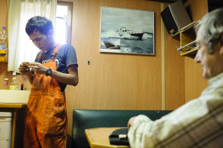 Le père Bruno Lery, un prêtre sur les pétroliers