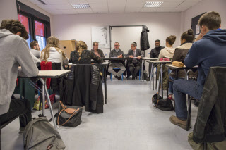 Intervention de responsables religieux dans un lycée de la banlieue parisienne