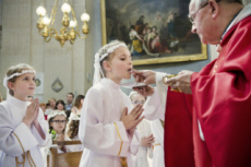 Première communion de Nell et Wiktoria