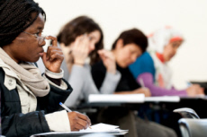 Formation professionnelle de médiateurs pour l'intégration des réfugiés