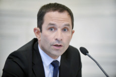 Benoît HAMON rencontre les responsables protestants à Paris.