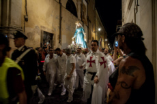 Fête de Noantri, procession de la Madone du Fleuve à Rome, Italie.