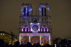 Centenaire de la première guerre mondiale, son et lumière à Notre-Dame de Paris.