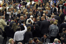 Journée Mondiale de la pauvreté, le pape déjeune avec des personnes démunies