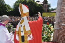 Voyage apostolique du pape François en Birmanie. Messe, cath. Ste Marie à Rangoun