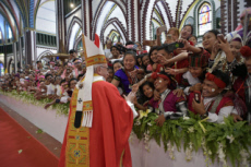 Voyage apostolique du pape François en Birmanie. Messe, cath. Ste Marie à Rangoun