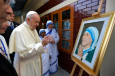 Voyage apostolique du pape François en Bangladesh. Visite à la Maison Mère-Teresa à Dacca