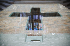 Messe de consécration du nouvel autel de la basilique Saint-Denis.