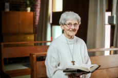 Soeur Bernadette MORIAU, 70e guérison miraculeuse de Lourdes.