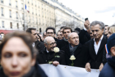Marche blanche en hommage est rendu à Mireille KNOLL.