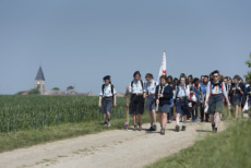 Meaux, pèlerinage inter-scout pour la paix.