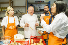 11/09/18 : Thierry MARX anime un atelier cuisine au Secours populaire.
