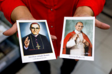 Canonisation du pape Paul VI et de Mgr Oscar Romero.