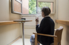 Maison Jeanne Garnier, unité de soins palliatifs. Espace fumeur.