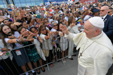 JMJ 2019 au Panama. Le pape saluant la foule.