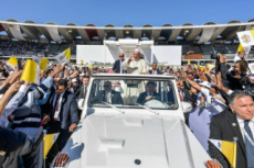 Le pape François aux Emirats arabes unis. Messe à Abu Dhabi.