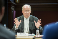 Mgr Luc CREPY, évêque du Puy-en-Velay, pdt de la CPLP.