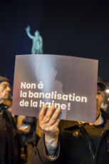 Rassemblement contre l'antisémitisme, place de la République à Paris.