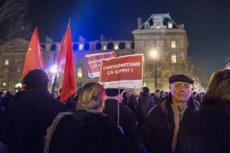 Rassemblement contre l'antisémitisme, place de la République à Paris.