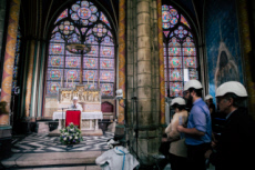 Première messe à Notre-Dame de Paris depuis l'incendie.