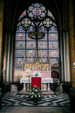 Première messe à Notre-Dame de Paris depuis l'incendie.