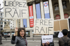 Manifestation en marge de la Conférence internationale de Paris pour la paix et la solidarité