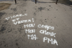 Tag en faveur de la PMA.