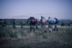 Les Goums sont des marches d’une semaine dans des environnements reculés.