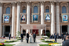 Messe de canonisation de cinq bienheureux au Vatican.
