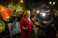 Manifestation contre le projet de loi bioéthique devant le Sénat à Paris.