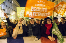 Manifestation contre le projet de loi bioéthique devant le Sénat à Paris.