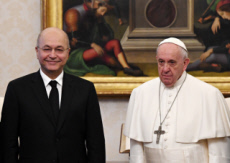 Barham SALIH est reçu en audience privée par le pape François.