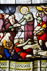 Vitrail représentant Sainte Geneviéve.