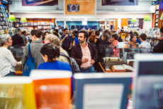 Librairie La Procure à Paris.