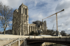 Travaux de reconstruction de la cathédrale Notre-Dame à Paris.
