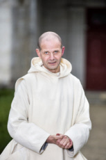 Dom Dysmas de LASSUS, prieur et ministre général de l'Ordre des Chartreux.