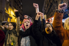 Marche féministe organisée à Paris.