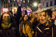 Marche féministe organisée à Paris.